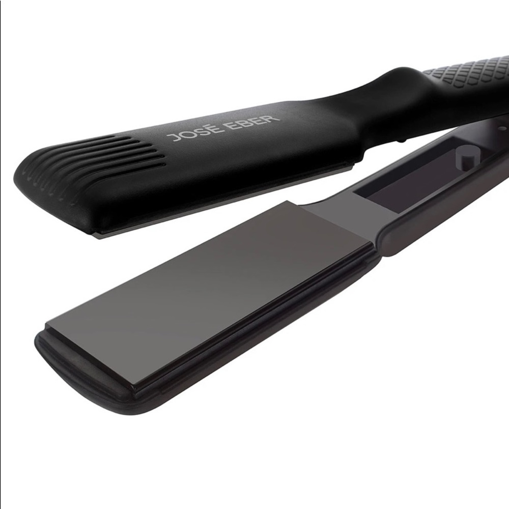 Jose Eber Vibrating Flat Iron